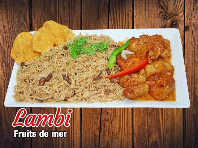 Lambi aux fruits de mer avec riz